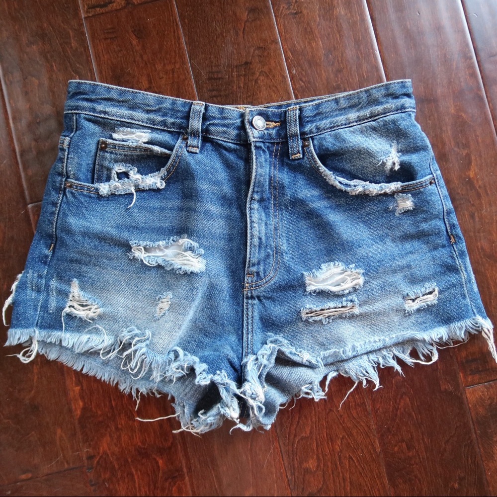 ZARA Jeans SHORTS DISTRESSED Cutt off S